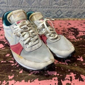 NIKE Women’s Daybreak N.354 colorful mesh sz 7.5